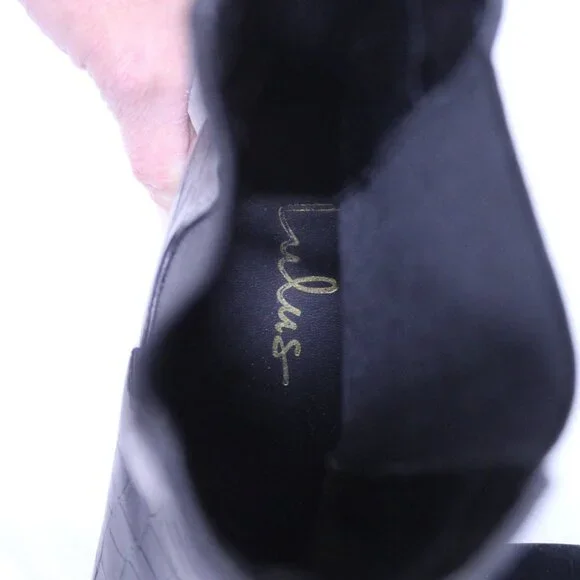 Lulu's Black Textured Ankle Booties - Picture 9 of 9